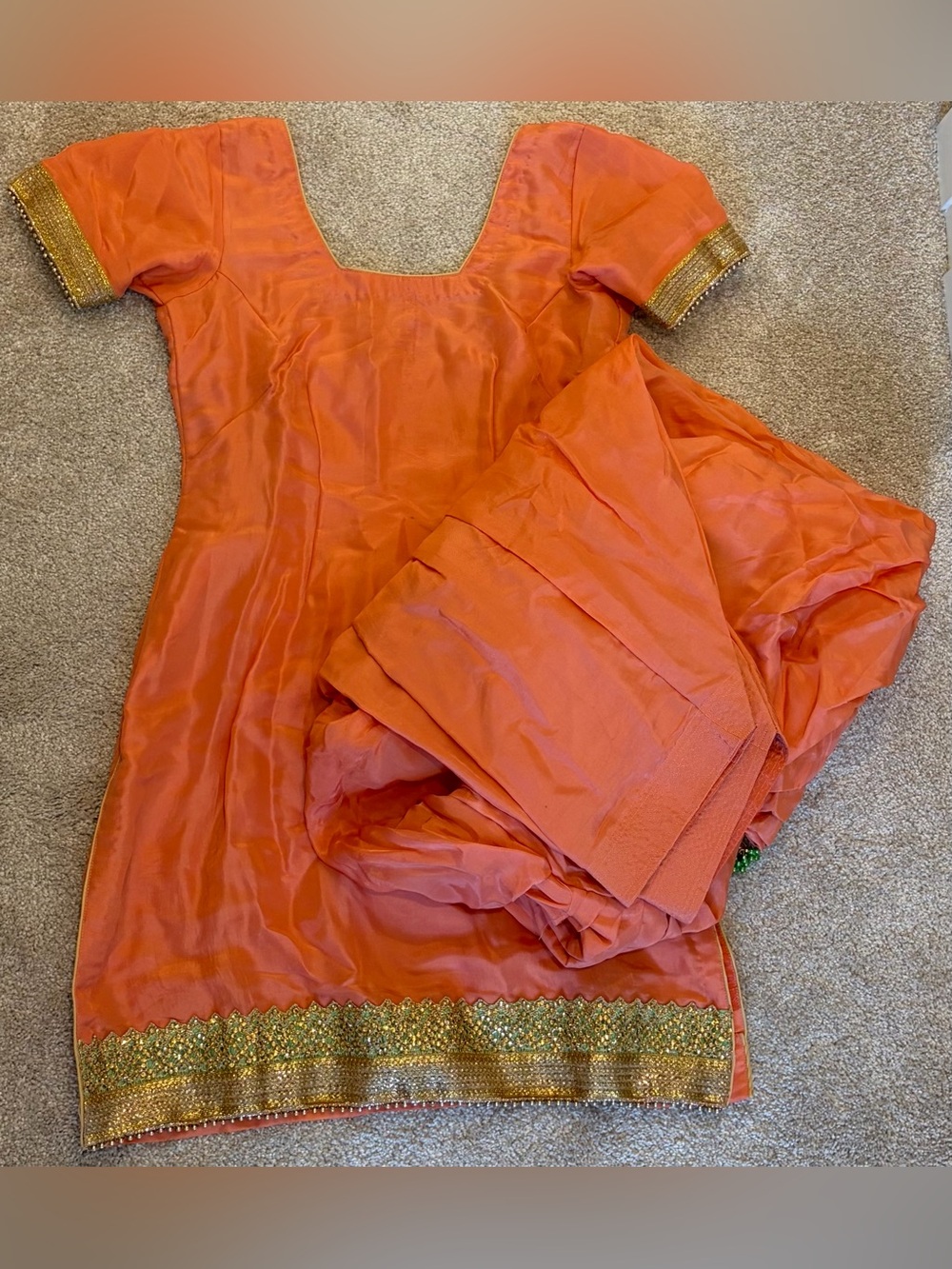 Elegant Peach Women's Salwar Kameez with Gold Trim